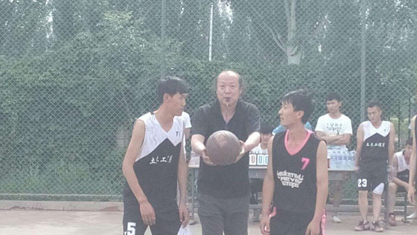 我院学生男子篮球赛落下帷幕
